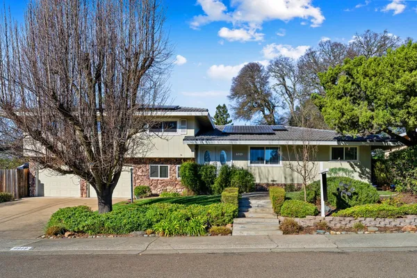 $707,000 | 6919 Lisa Marie Way, Carmichael, CA 95608
