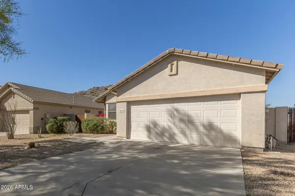 $1,825 | 10224 South 182nd Drive, Goodyear, AZ 85338