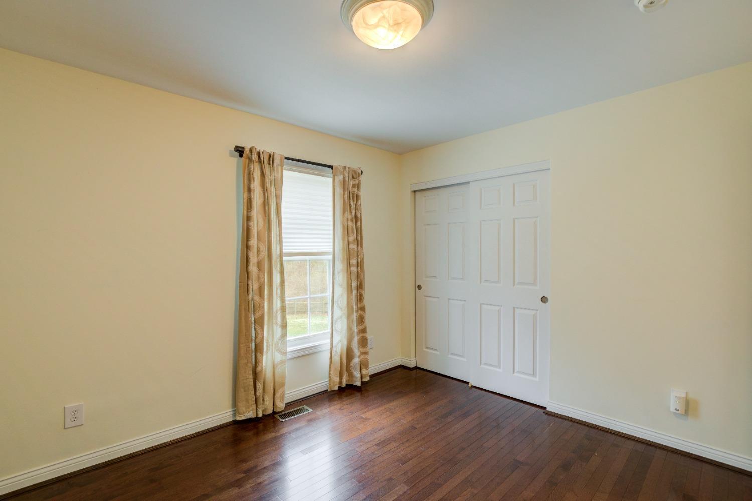 5039 Midfield Road Cincinnati, OH 45244 - Photo 23 of 37 Gallery Image 23