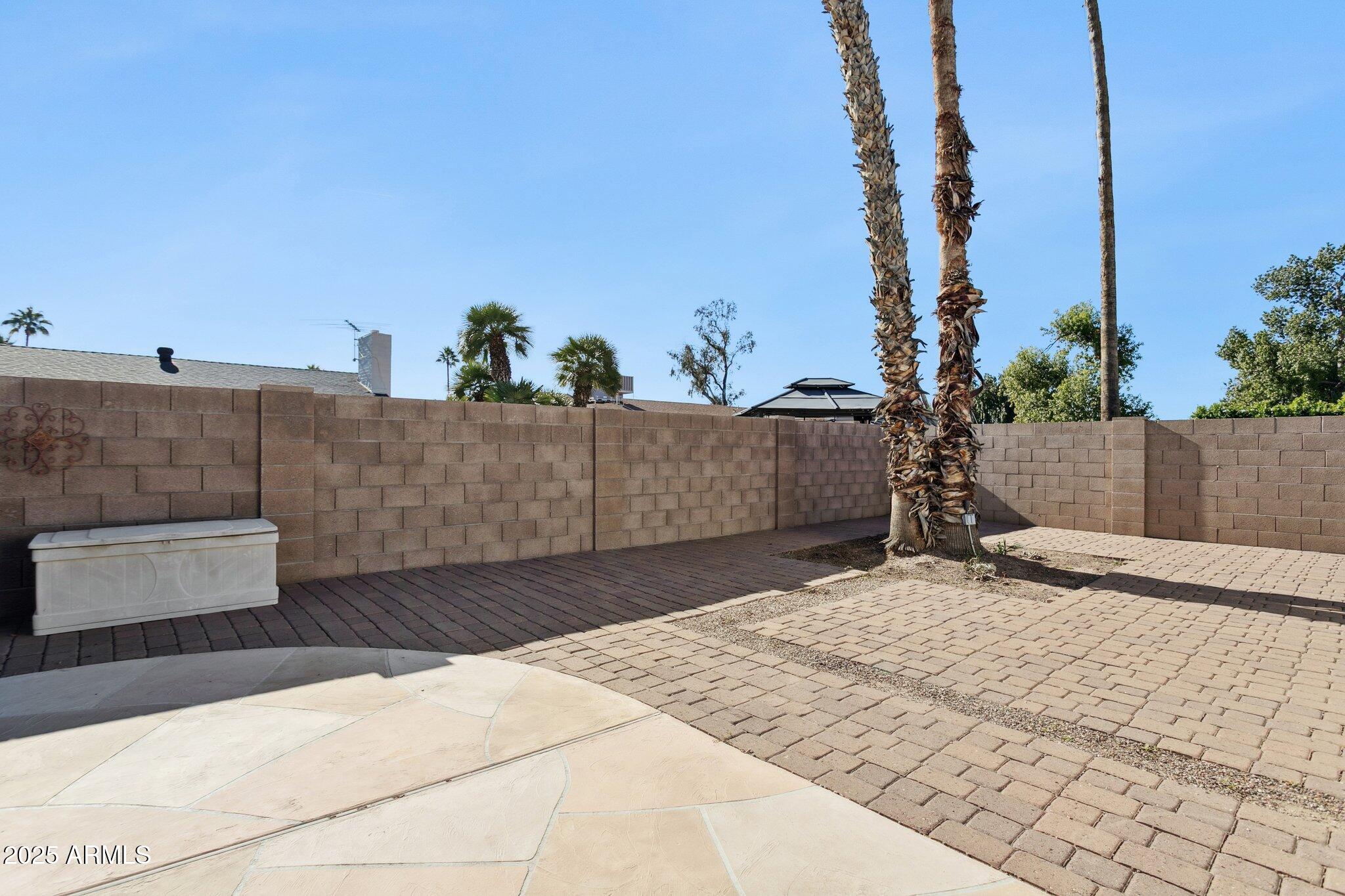 4915 East Everett Drive Scottsdale, AZ 85254 - Photo 33 of 39 a view of outdoor space and yard