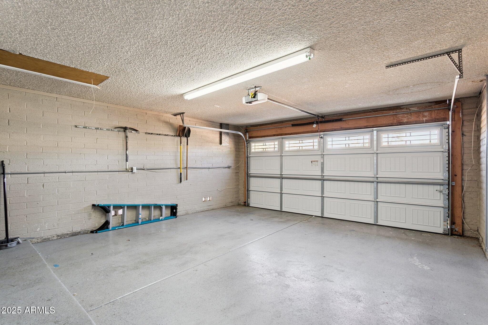 4915 East Everett Drive Scottsdale, AZ 85254 - Photo 35 of 39 a view of garage