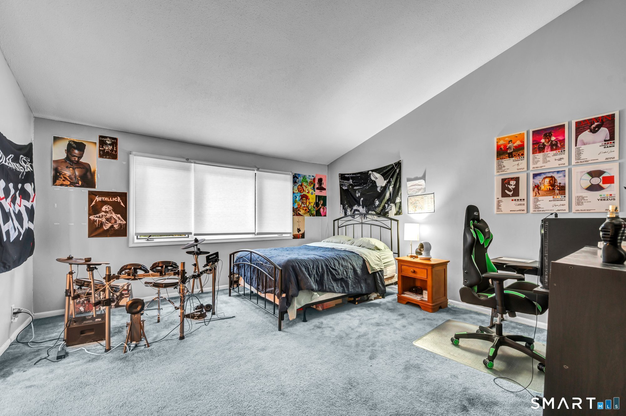 8 Ironwood Road West Hartford, CT 06117 - Photo 18 of 32