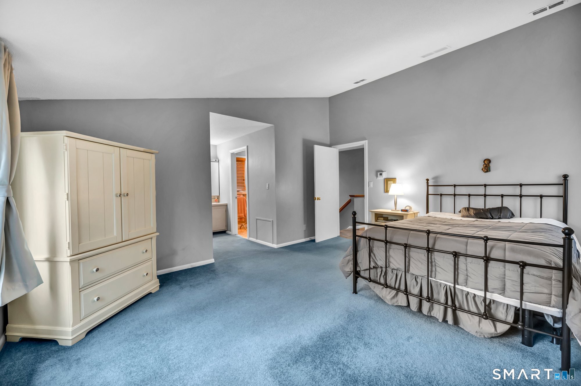 8 Ironwood Road West Hartford, CT 06117 - Photo 25 of 32