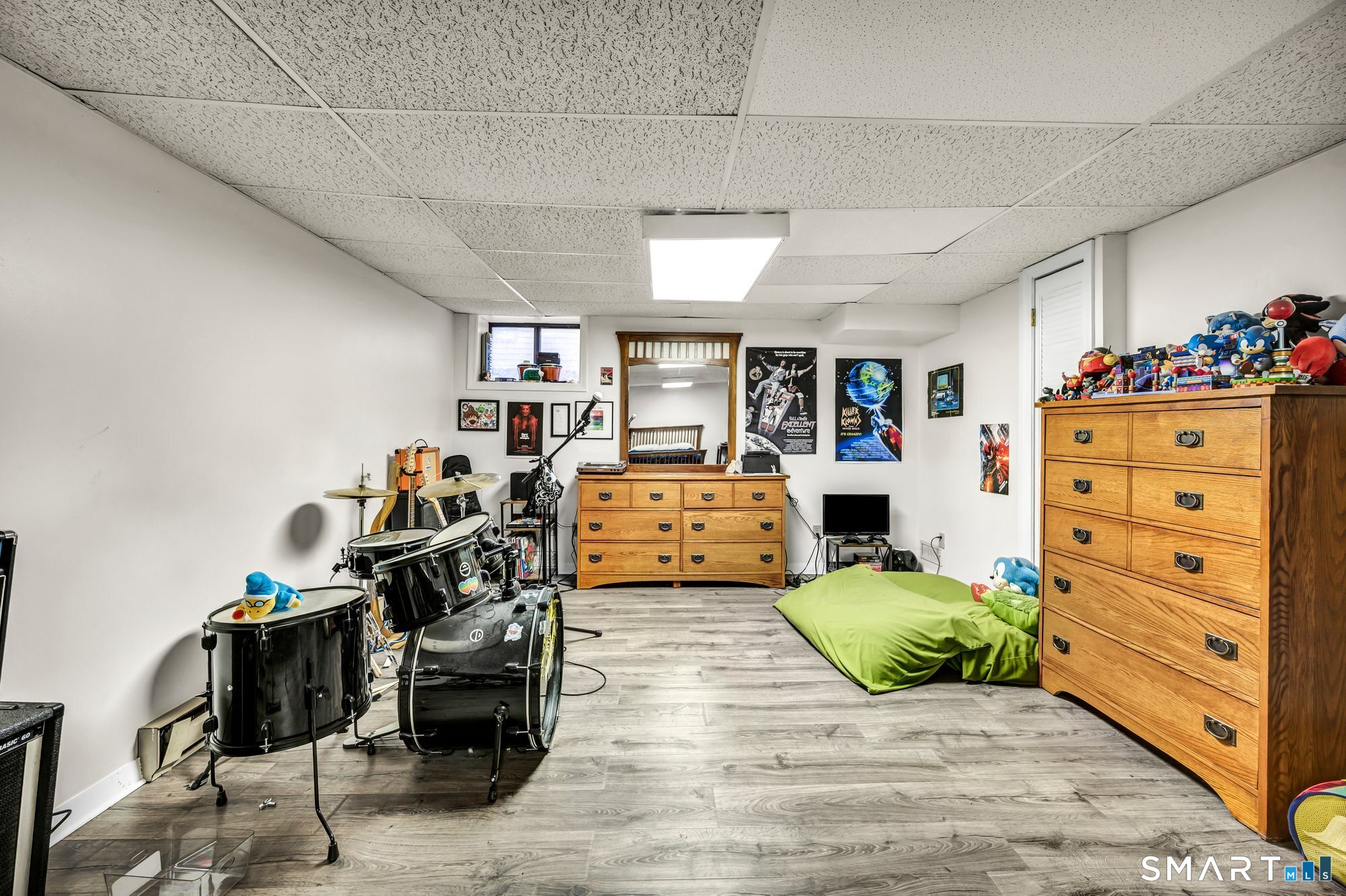 8 Ironwood Road West Hartford, CT 06117 - Photo 31 of 32