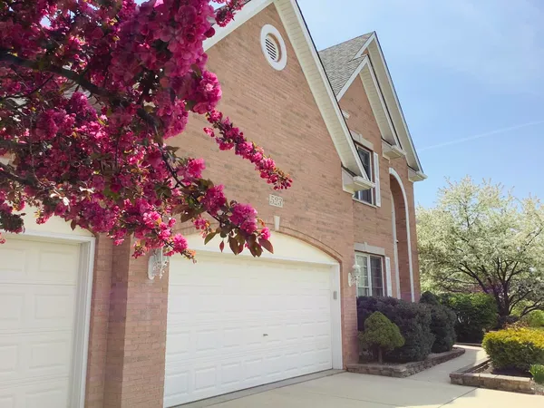 $798,000 | 523 Mallard Point Drive, North Aurora, IL 60542