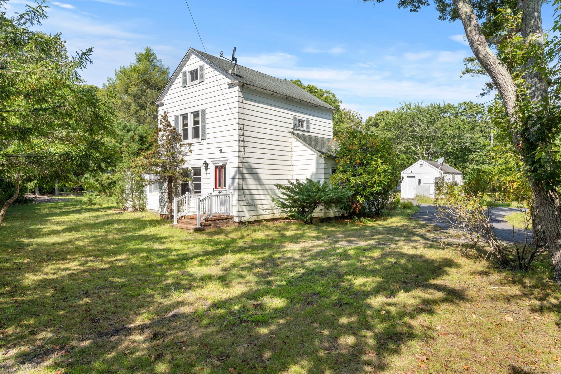 39 Foster Road Quogue, NY 11959 - Photo 4 of 13