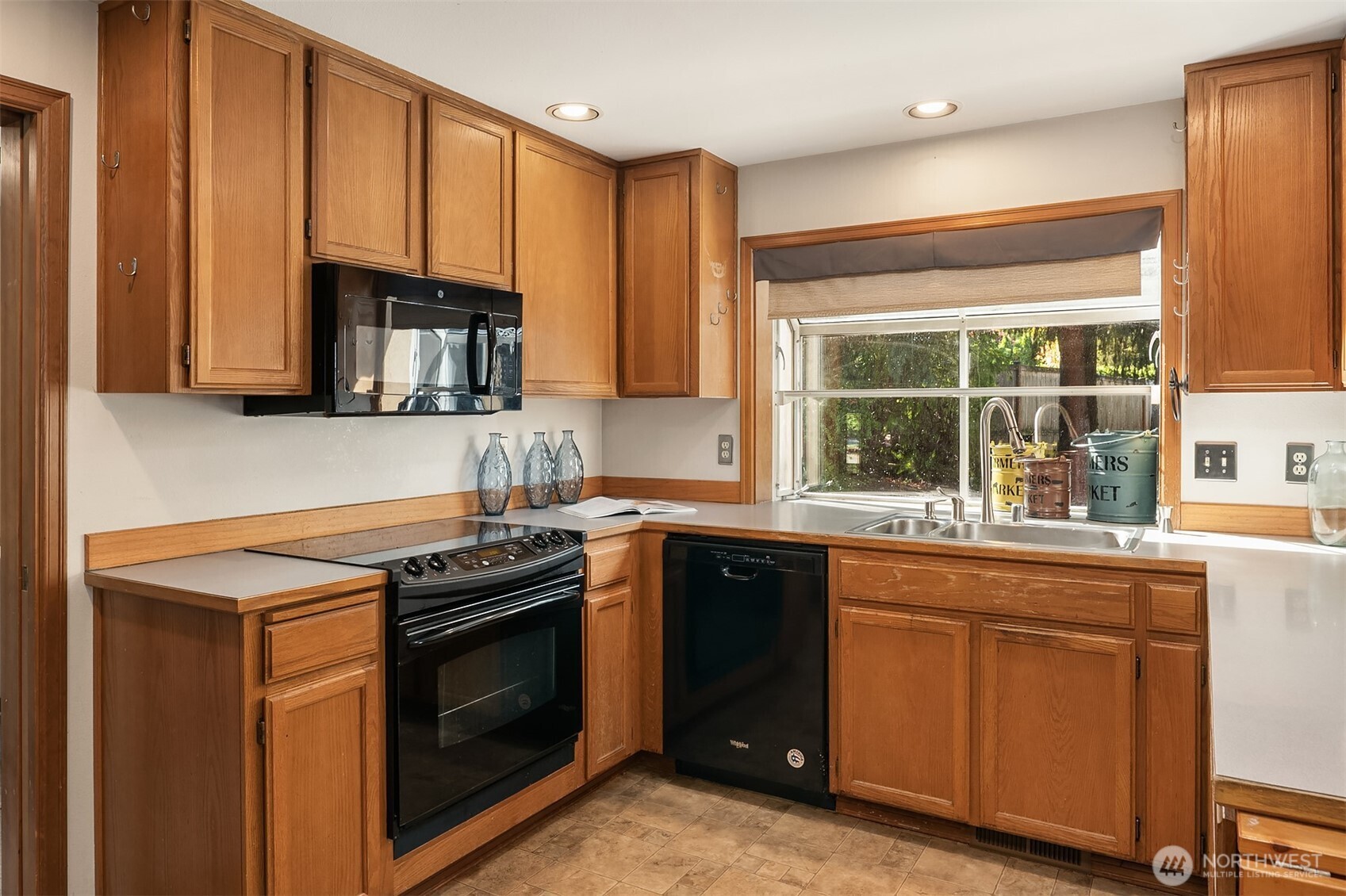 23930 23rd Drive Southeast Bothell, WA 98021 - Photo 12 of 32 Gallery Image 12