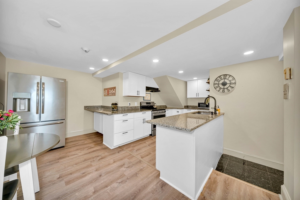 1401 Great Pond Road, Unit 3 North Andover, MA 01845 - Photo 2 of 41