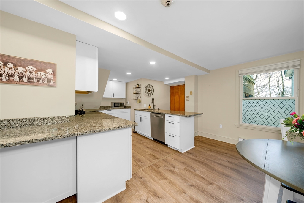 1401 Great Pond Road, Unit 3 North Andover, MA 01845 - Photo 4 of 41