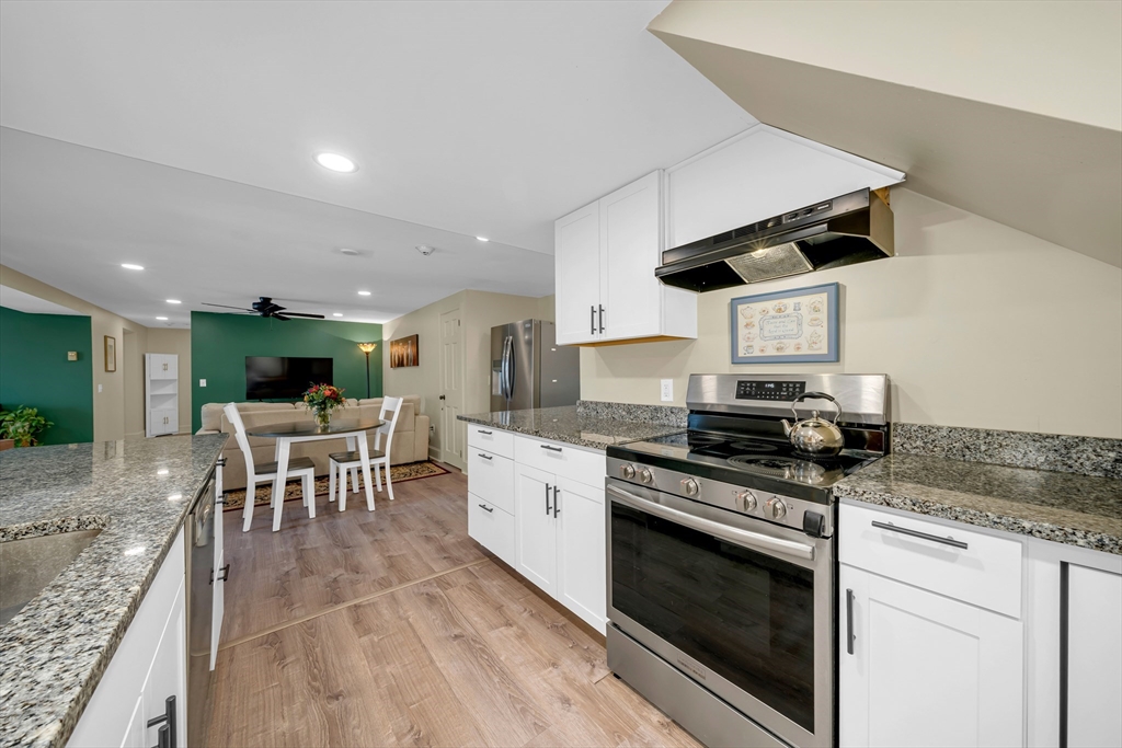 1401 Great Pond Road, Unit 3 North Andover, MA 01845 - Photo 7 of 41