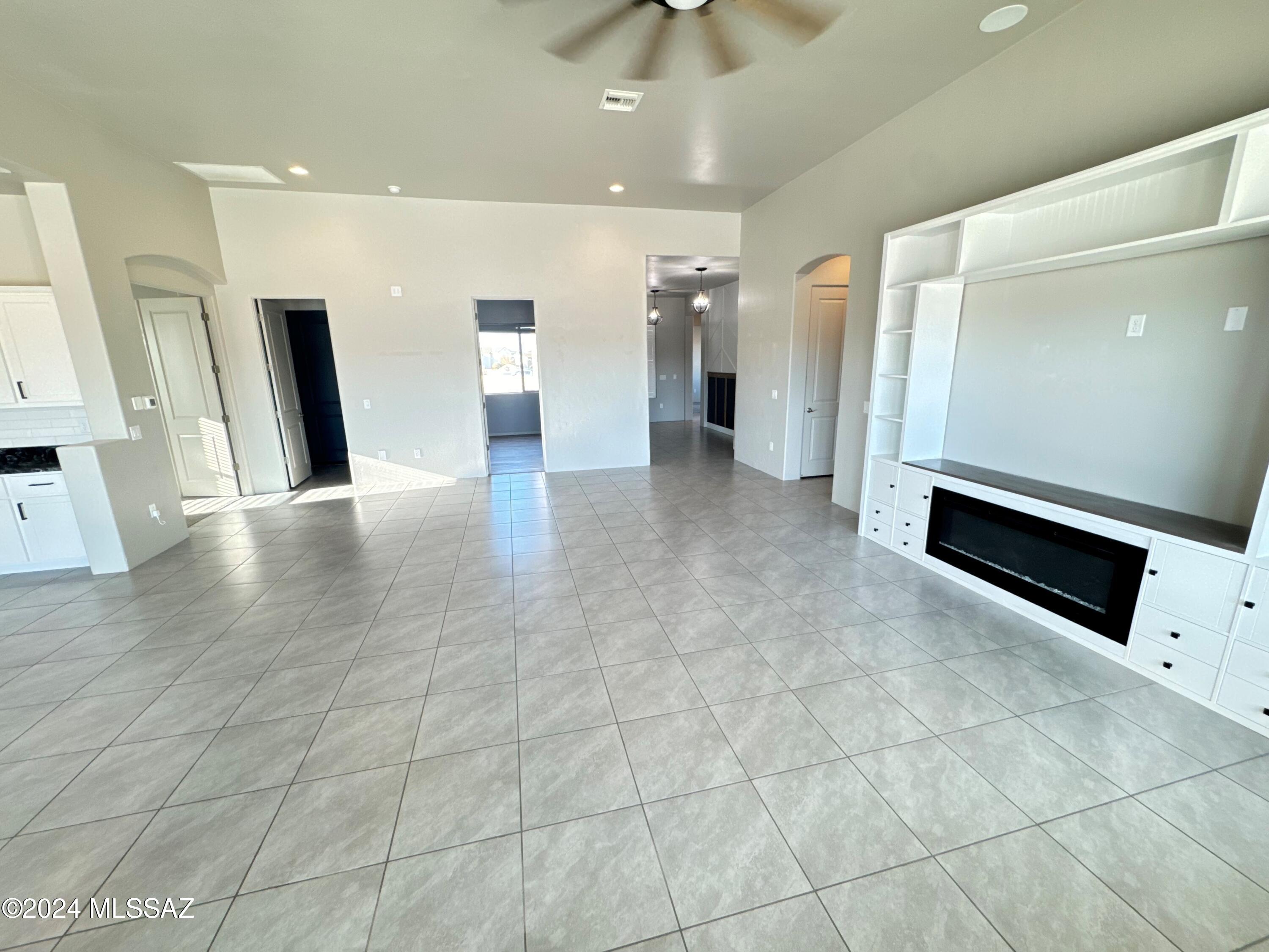 1256 North Range Rider Place Vail, AZ 85641 - Photo 8 of 36 Gallery Image 8