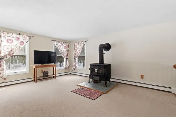 $719,900 | 37 Anan Wade Road, Glocester, RI 02857