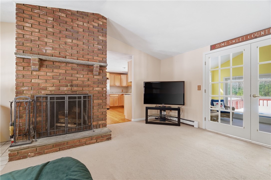 37 Anan Wade Road Glocester, RI 02857 - Photo 22 of 35