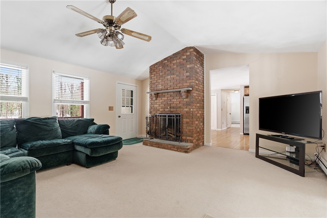 37 Anan Wade Road Glocester, RI 02857 - Photo 23 of 35