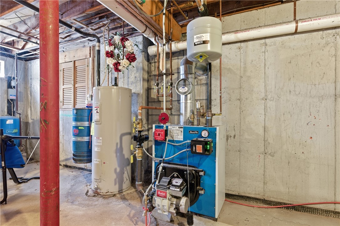 37 Anan Wade Road Glocester, RI 02857 - Photo 34 of 35