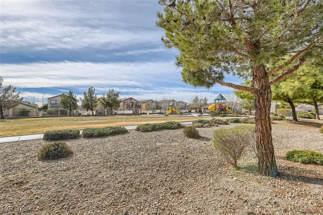 $1,799 | 3645 Lakeside Villas Avenue, North Las Vegas, NV 89081