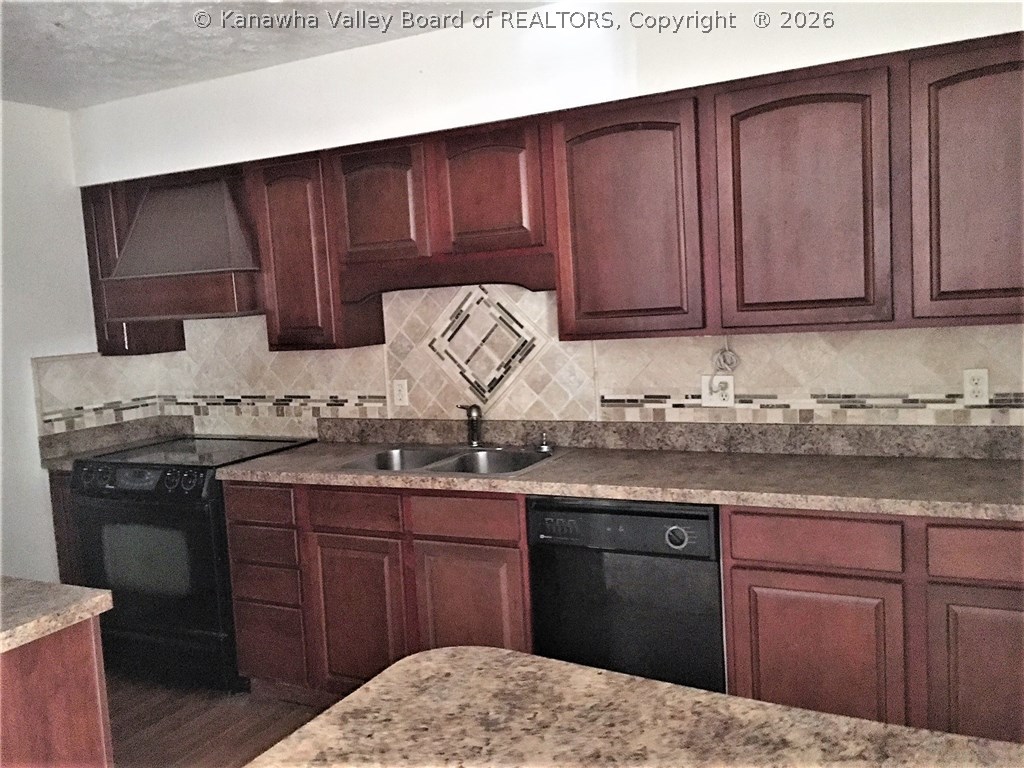 435 Joyce Road Scott Depot, WV 25560 - Photo 7 of 17 Gallery Image 7