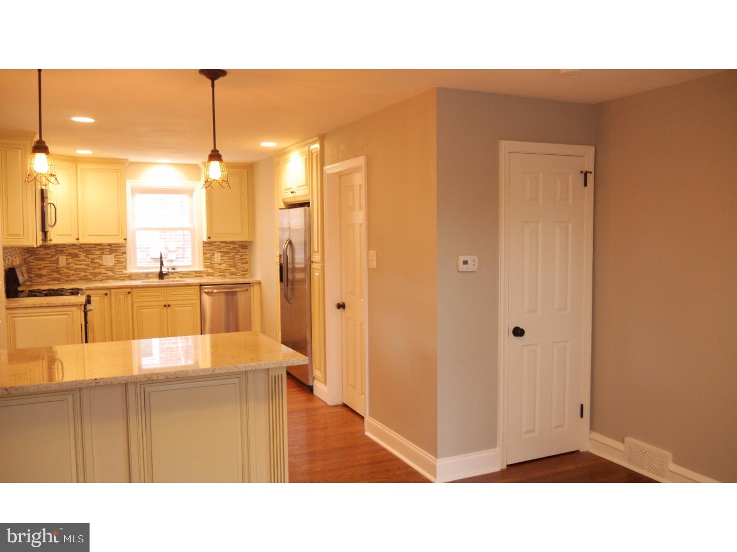 982 Greenbriar Lane Springfield, PA 19064 - Photo 3 of 24 Gallery Image 3
