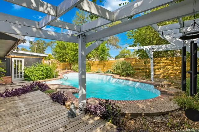 $339,999 | 703 Coronet Street, San Antonio, TX 78216