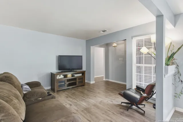 $339,999 | 703 Coronet Street, San Antonio, TX 78216