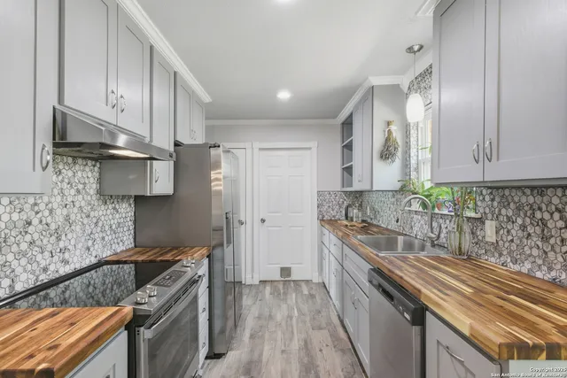 $339,999 | 703 Coronet Street, San Antonio, TX 78216