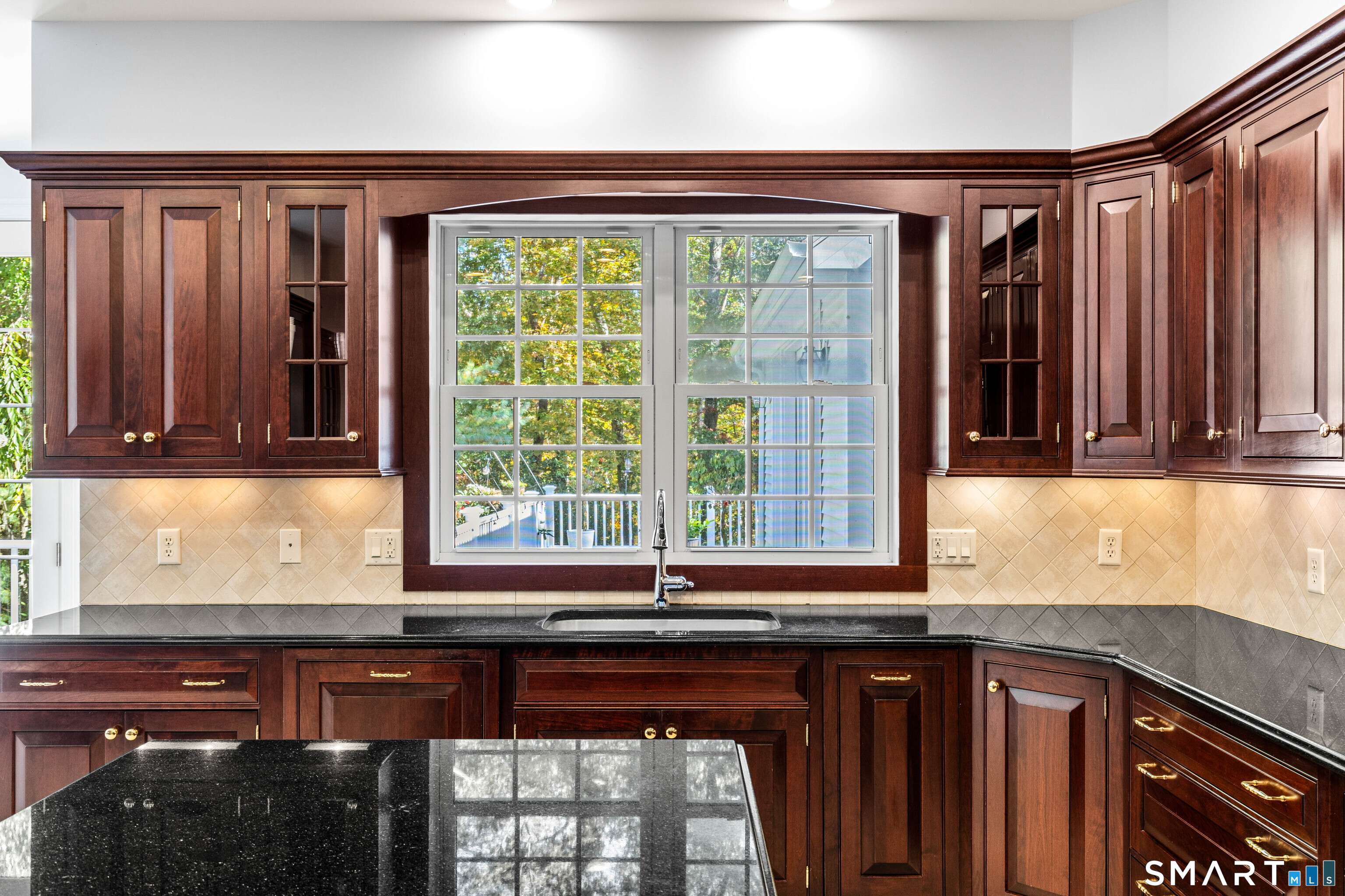 157 Mitchell Hill Road Lyme, CT 06371 - Photo 14 of 40