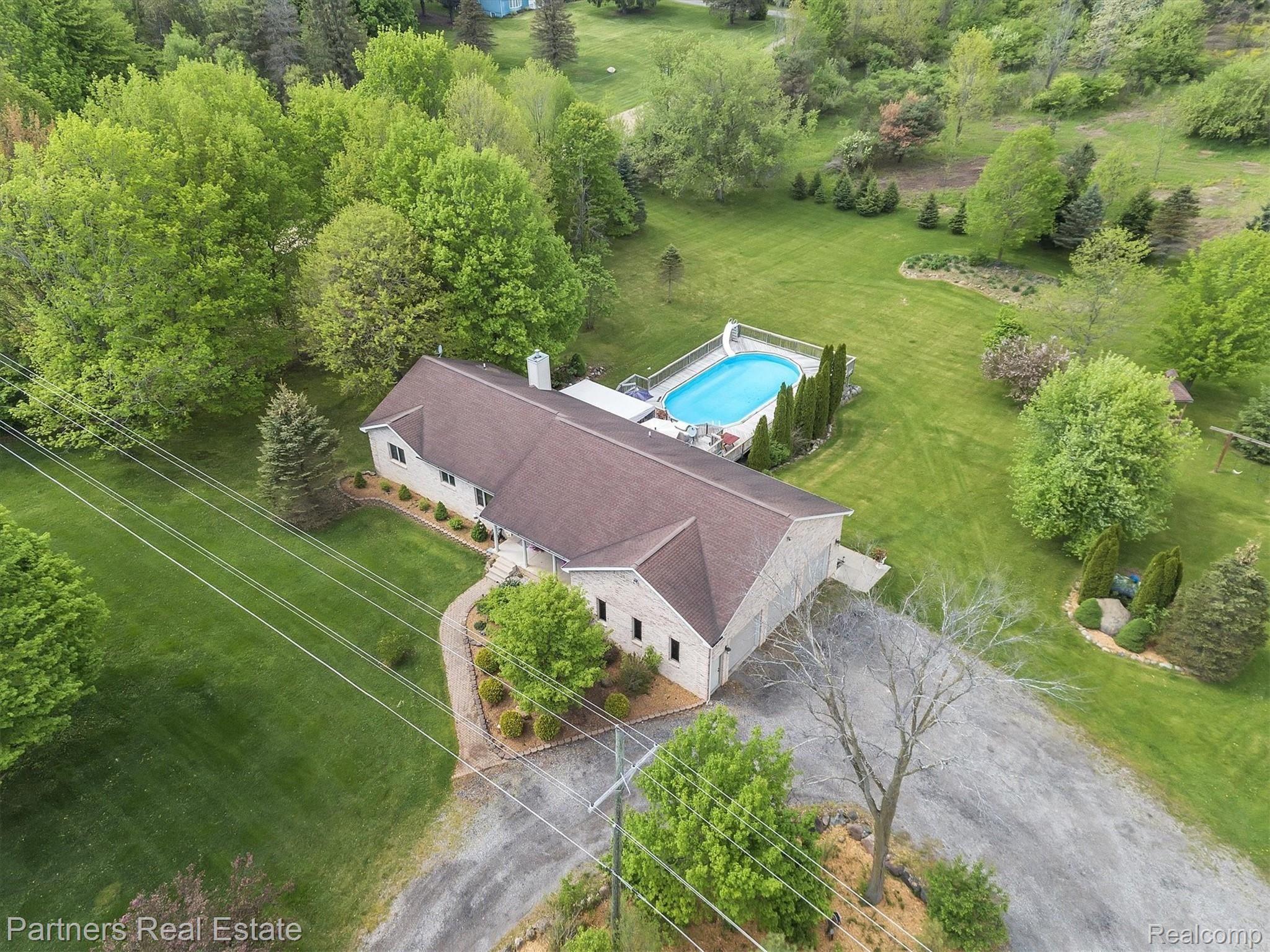 7529 Clyde Road Fenton, MI 48430 - Photo 49 of 51 58-7529-Clyde-Rd-WindowStill-Real-Estate-Photography-58.jpg