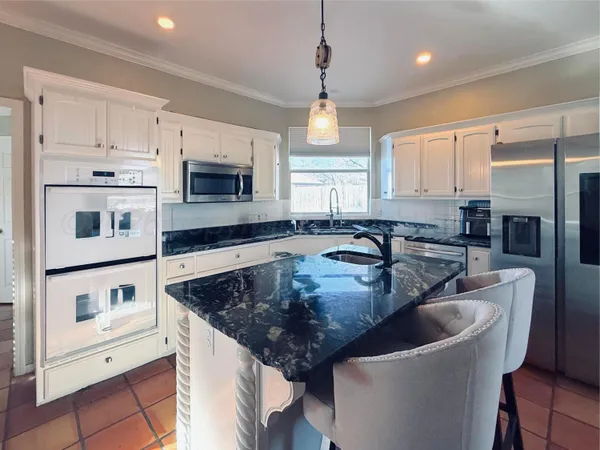 $400,000 | 1700 Northeast 2nd Street, Dumas, TX 79029