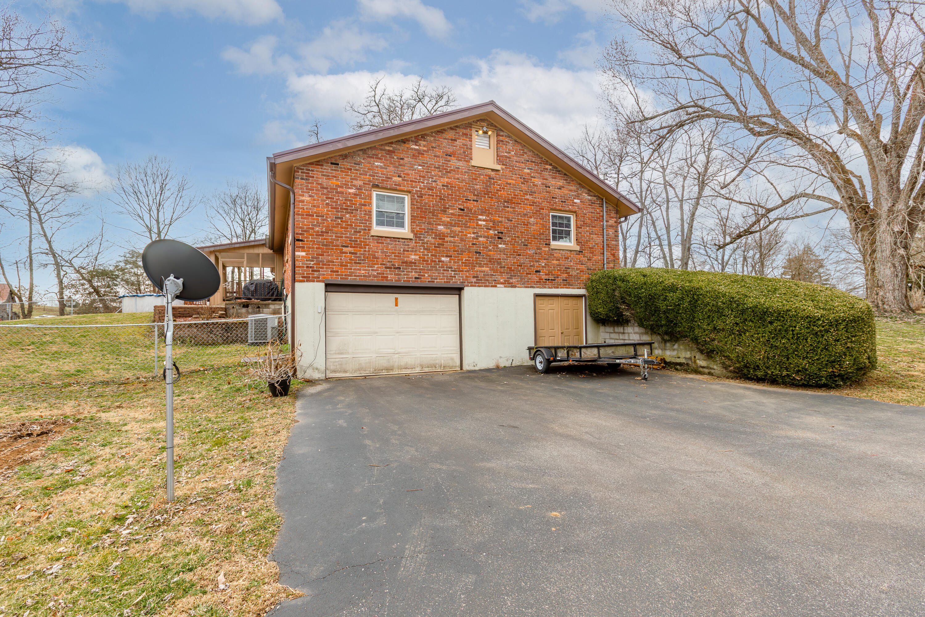 220 Evergreen Road Frankfort, KY 40601 - Photo 47 of 48 1-44