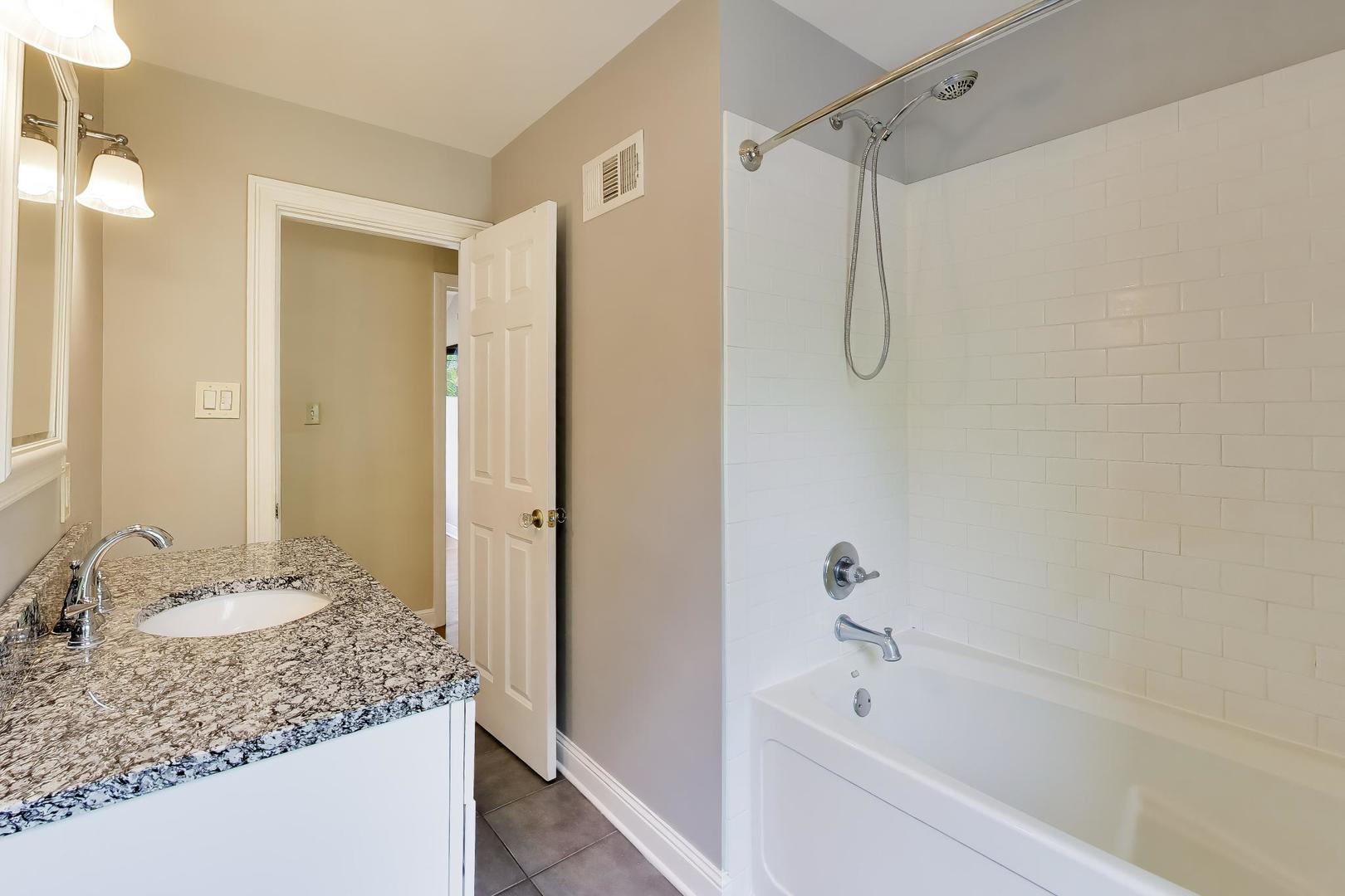 24331 North Kelsey Road Barrington, IL 60010 - Photo 33 of 63