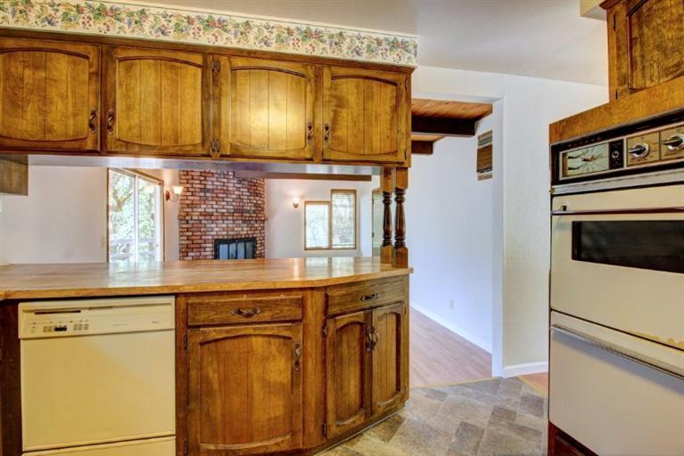 4949 Dark Hollow Road Medford, OR 97501 - Photo 15 of 35 Additional Photo