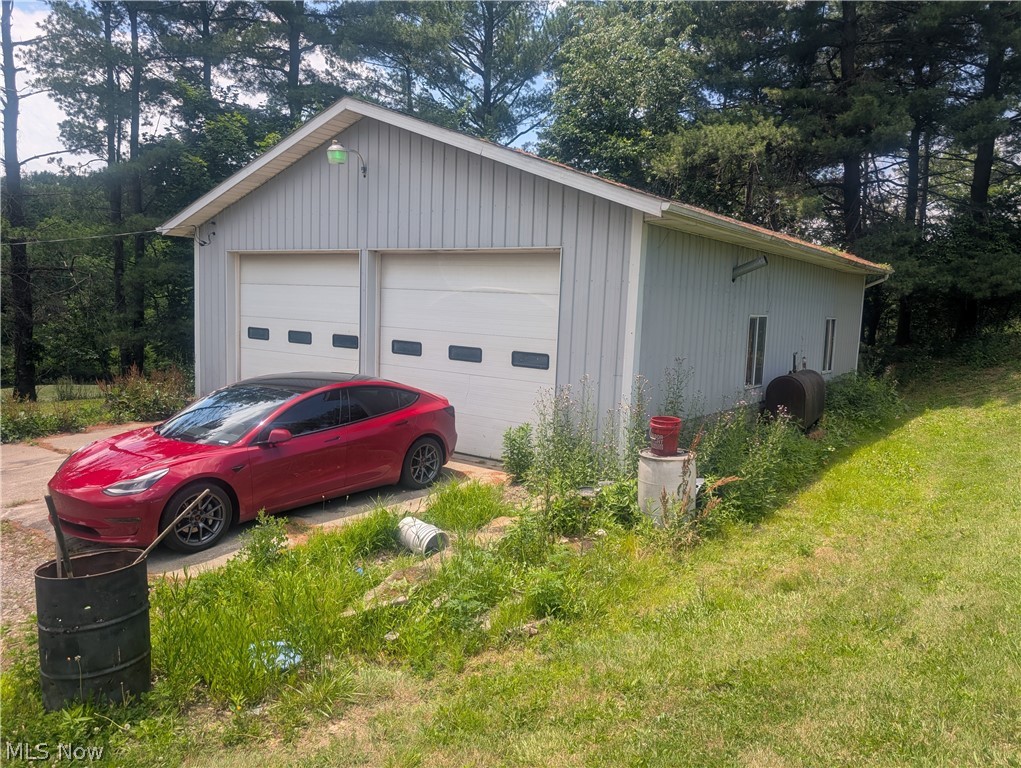 2011 Gordon Road Northwest Dover, OH 44622 - Photo 8 of 50