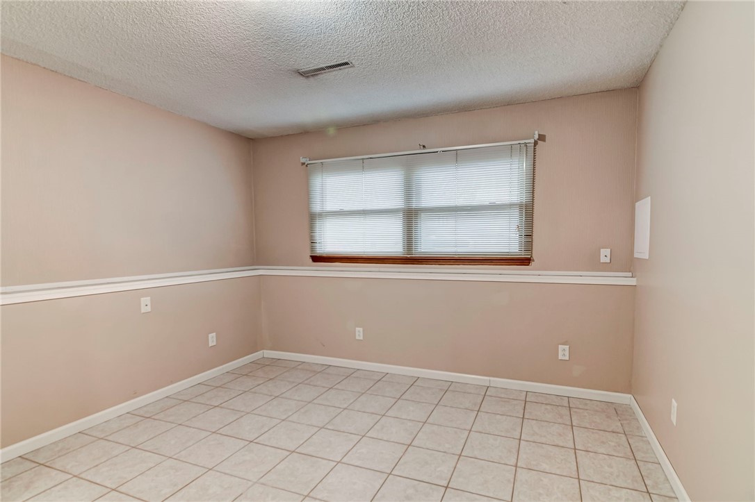 4633 Butler Drive Decatur, IL 62526 - Photo 32 of 45 Gallery Image 32