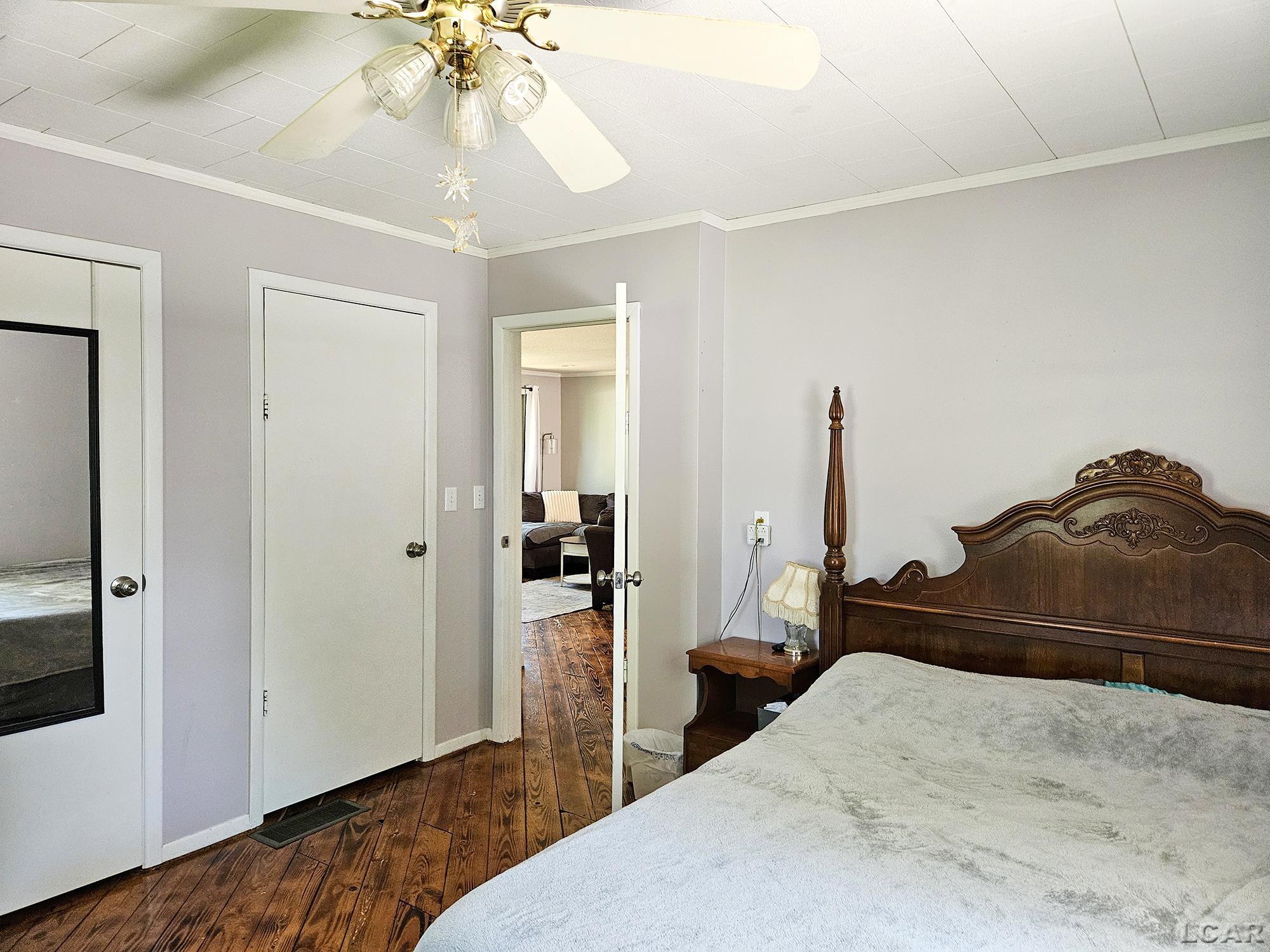 6003 Lake Road Osseo, MI 49266 - Photo 10 of 28 50181385-f04c5b8f-6107-48a0-83a9-c3f9e59817c1.JPG