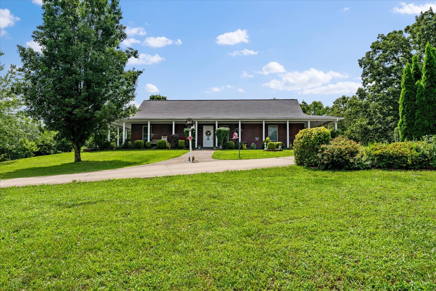124 Napier Road Hohenwald, TN 38462 - Photo 1 of 83