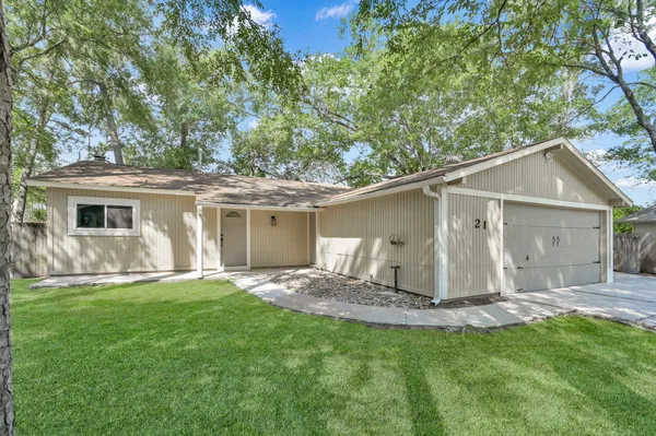 $2,000 | 21 Gambrel Oak Place, The Woodlands, TX 77380