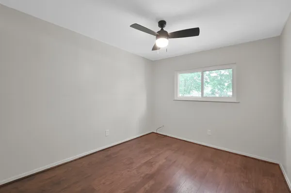 $2,000 | 21 Gambrel Oak Place, The Woodlands, TX 77380