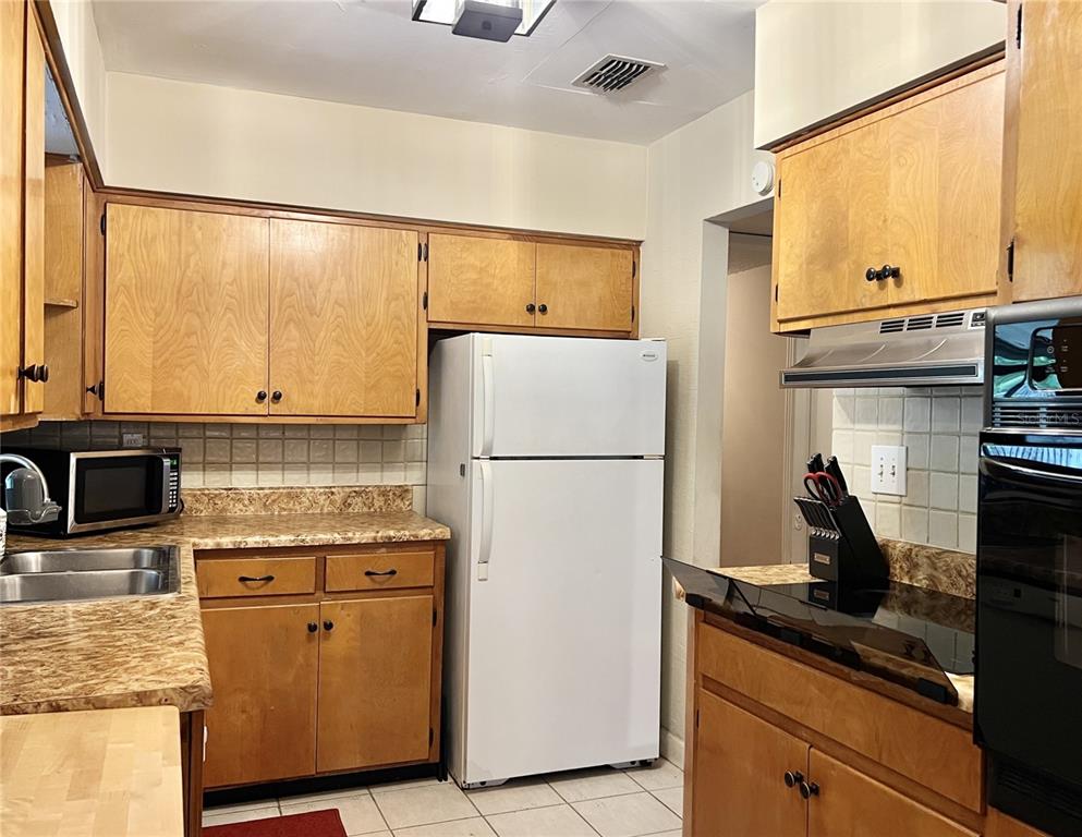 110 Glen Ridge Avenue Temple Terrace, FL 33617 - Photo 13 of 30