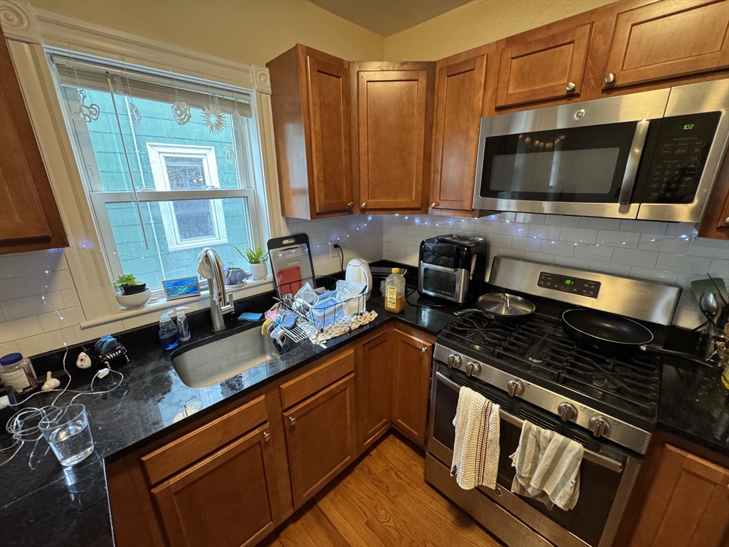 44 Gorham Street, Unit 2 Somerville, MA 02144 - Photo 12 of 30