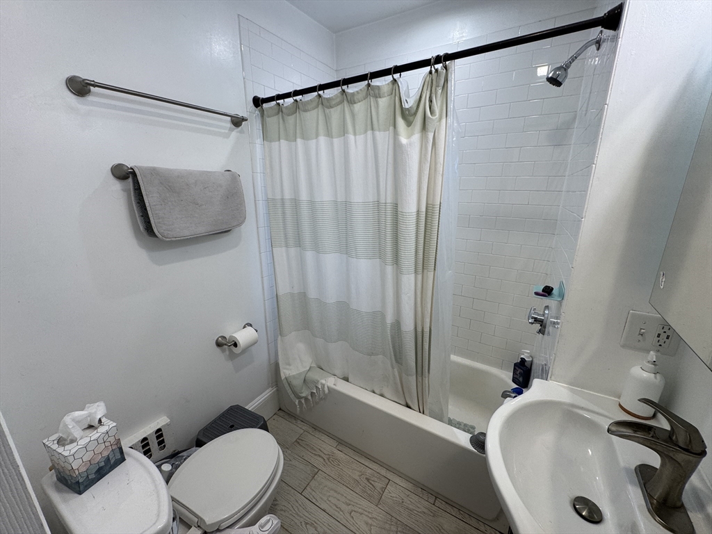 44 Gorham Street, Unit 2 Somerville, MA 02144 - Photo 7 of 30
