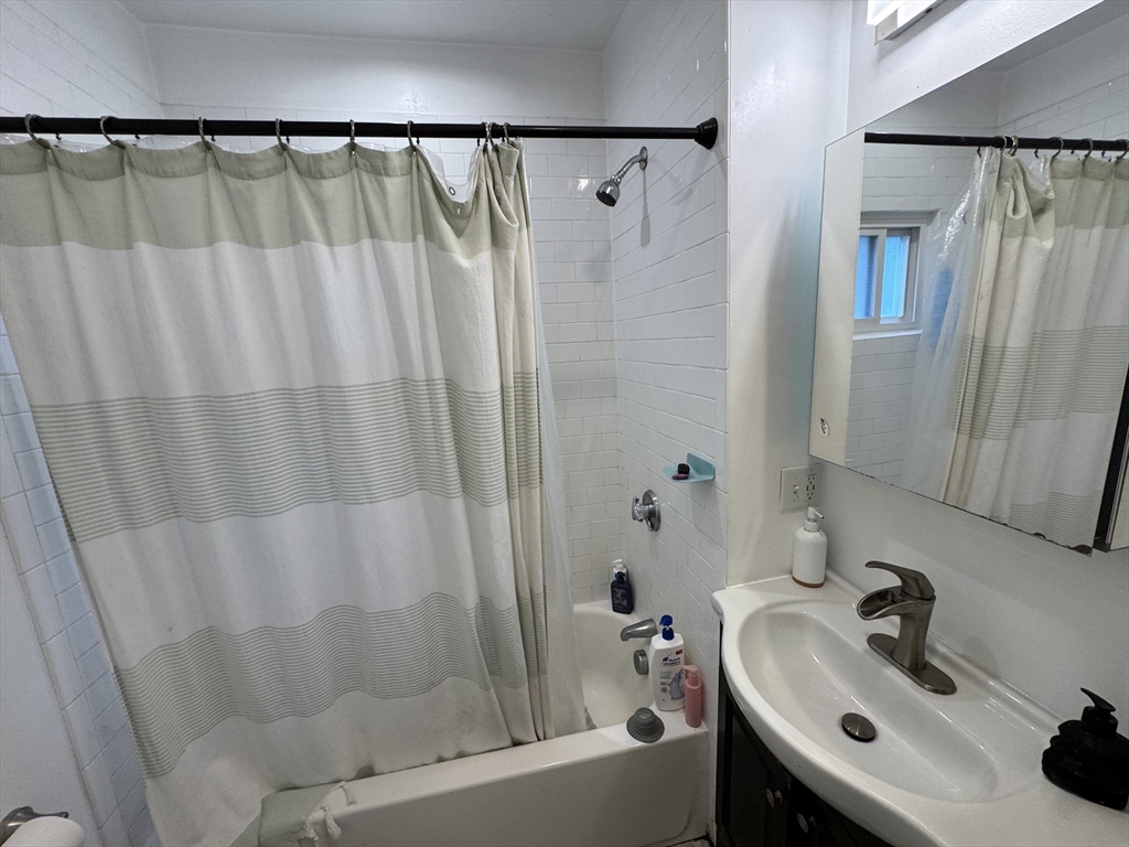 44 Gorham Street, Unit 2 Somerville, MA 02144 - Photo 8 of 30