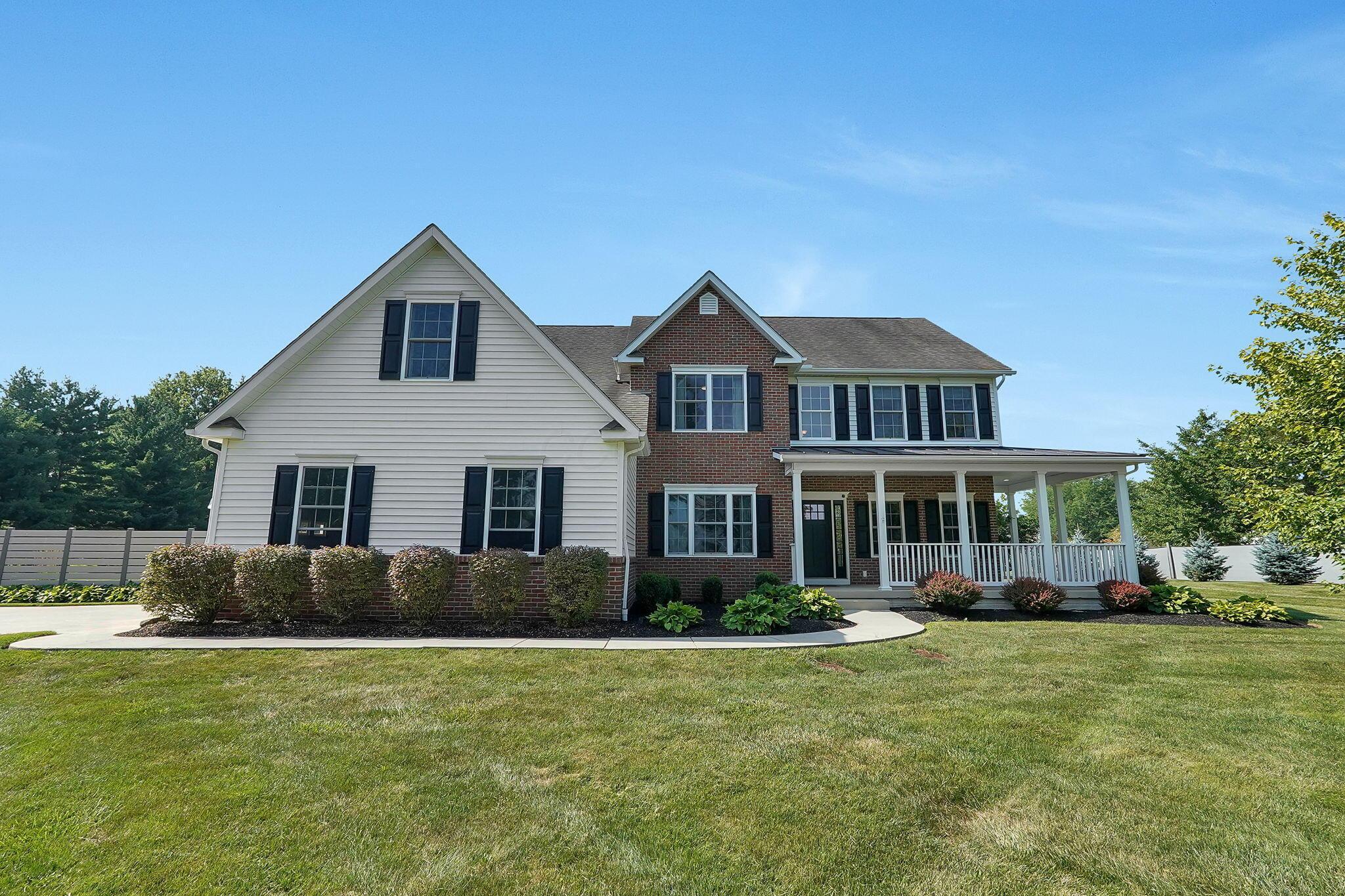 7525 Hayden Run Road Hilliard, OH 43026 - Photo 2 of 73 2-web-or-mls-7525-hayden-run-rd