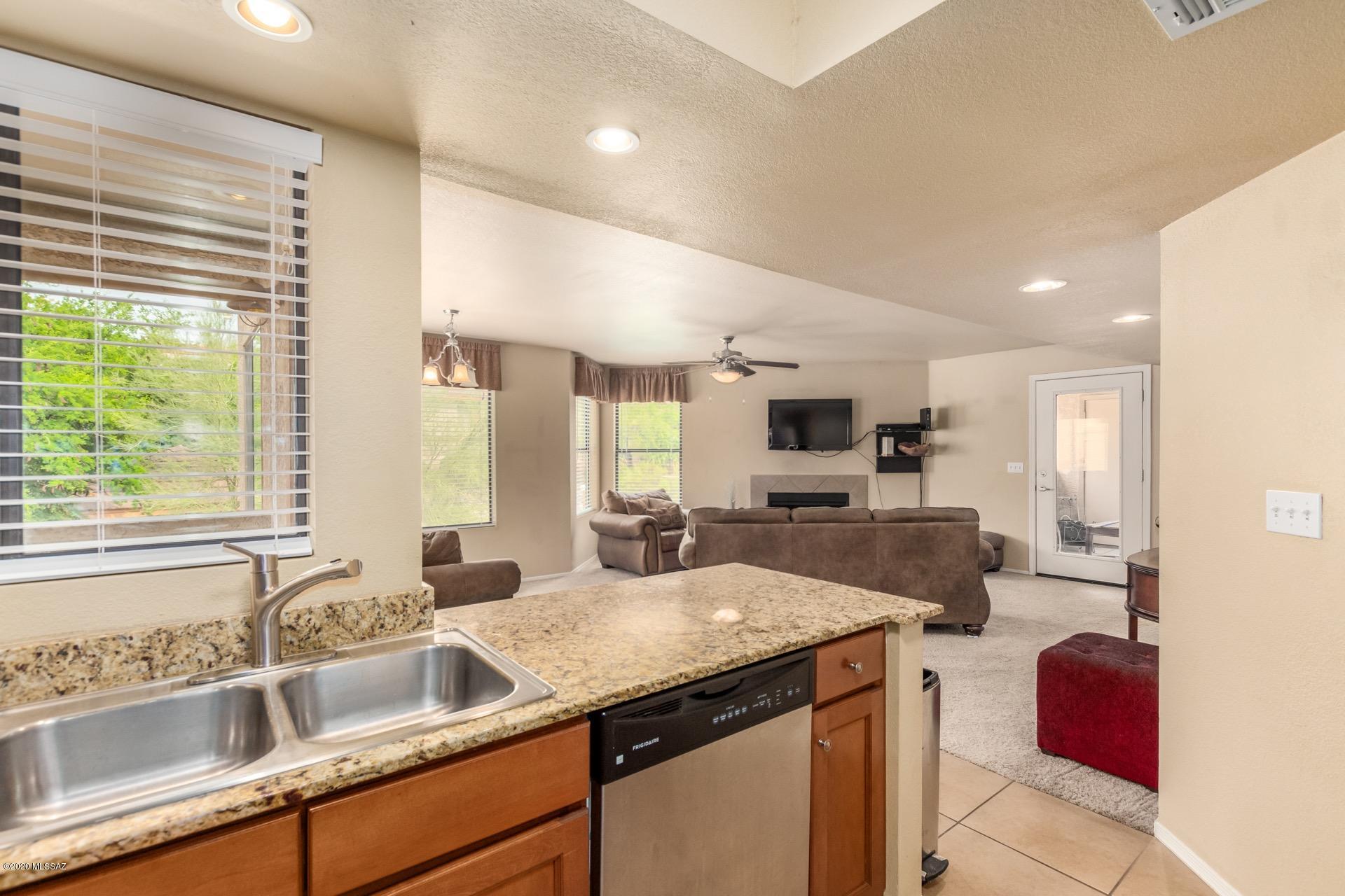 7255 East Snyder Road, Unit 1202 Tucson, AZ 85750 - Photo 6 of 15