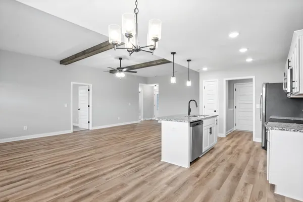 $1,995 | 338 Galway Drive, Clarksville, TN 37042