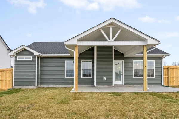 $1,995 | 338 Galway Drive, Clarksville, TN 37042