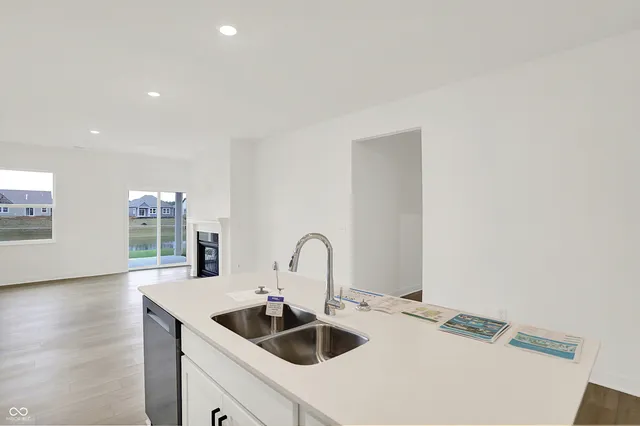 $299,995 | 5270 Nettleton Way, Avon, IN 46123