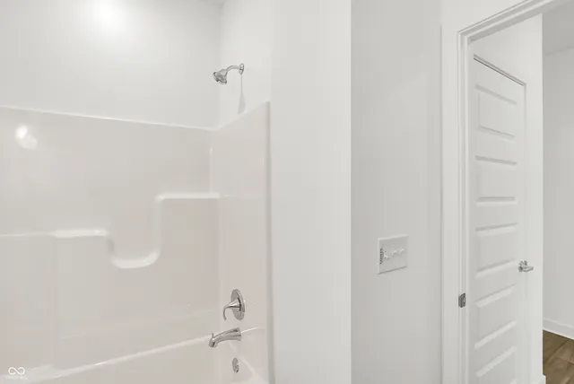 $299,995 | 5270 Nettleton Way, Avon, IN 46123