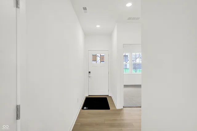 $299,995 | 5270 Nettleton Way, Avon, IN 46123