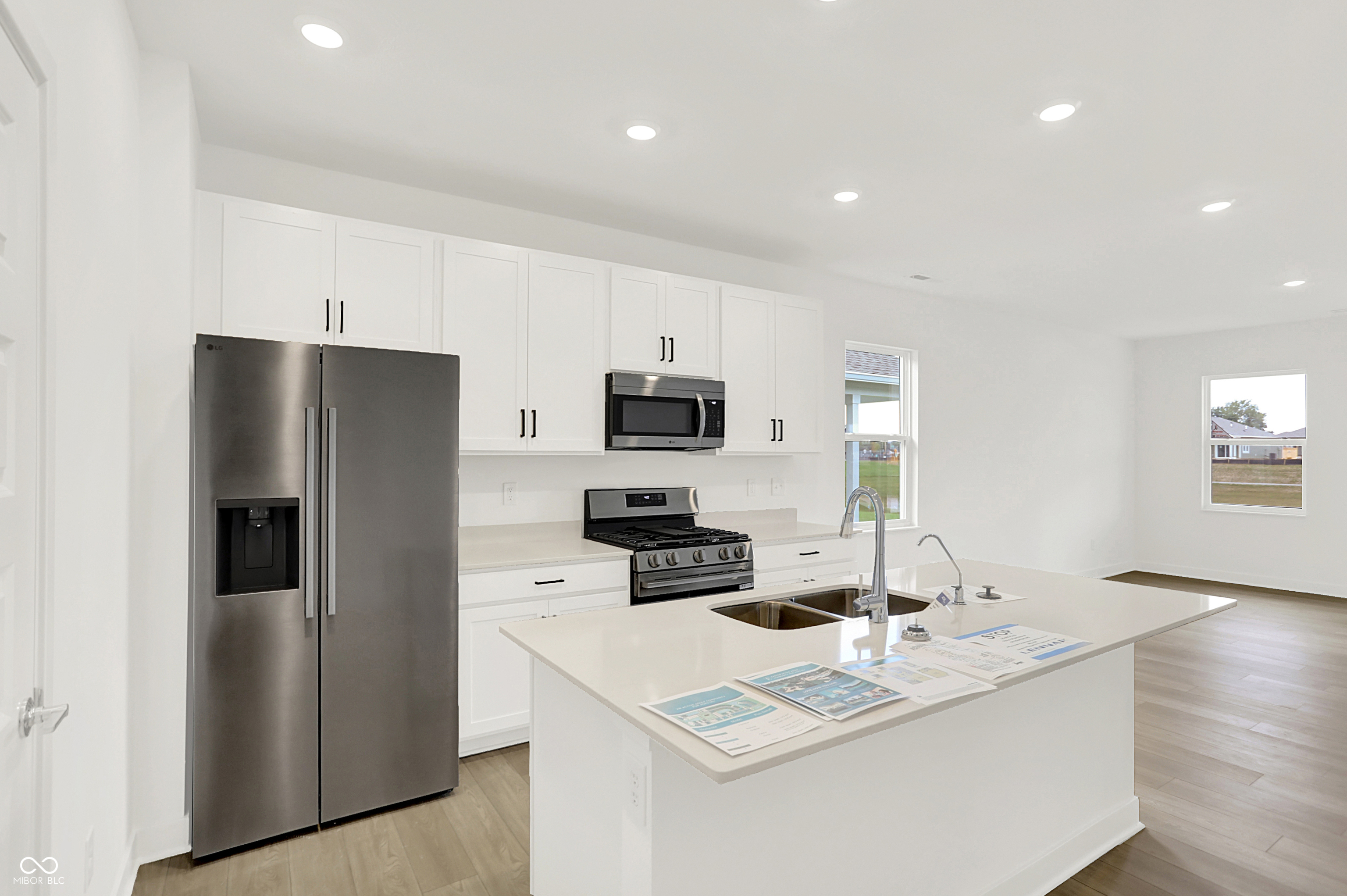 5270 Nettleton Way Avon, IN 46123 - Photo 9 of 34