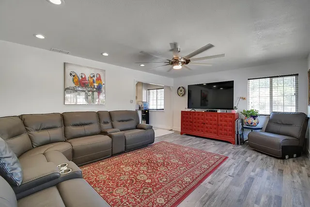 $450,900 | 7000 Rio Linda Boulevard, Rio Linda, CA 95673